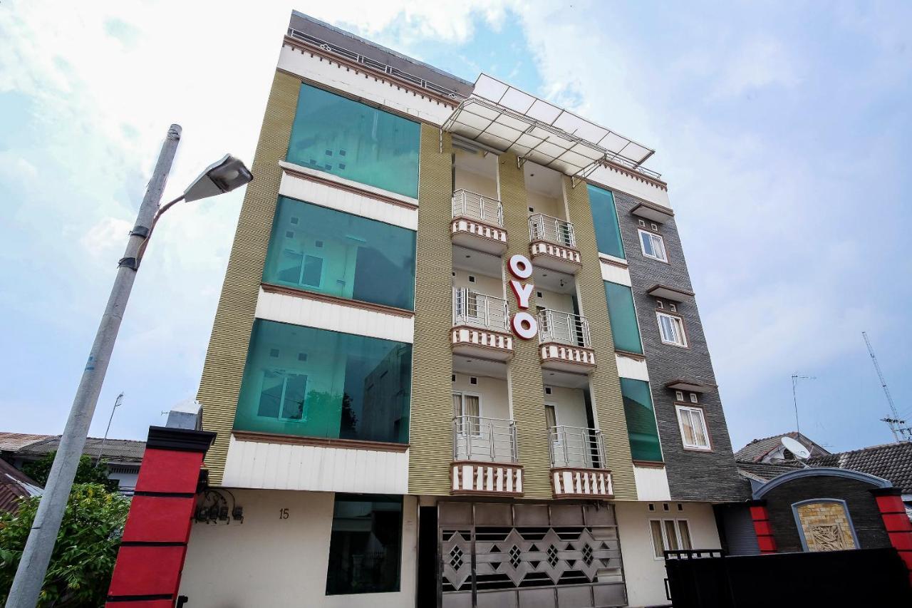 โอโย 294 อันเดรีย เรสซิเดนซ์ ชาเรียะฮ์ Hotel เมดาน ภายนอก รูปภาพ